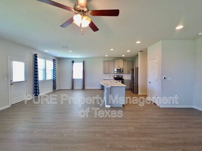 Foto del edificio - 10400 Alemoor Dr