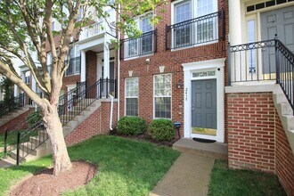 Building Photo - 2415 Rainswood Ln