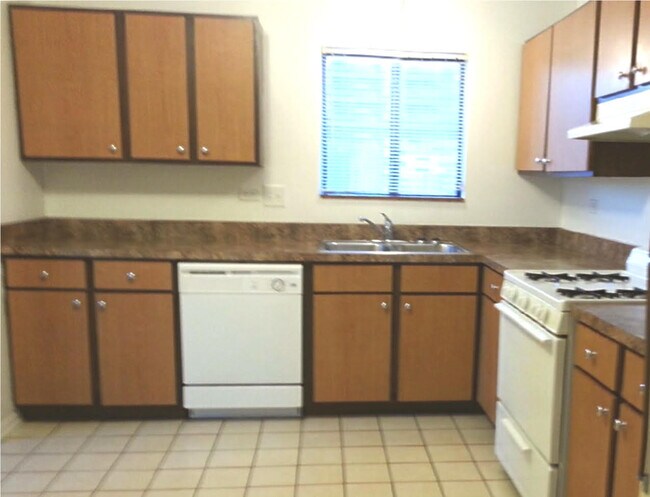 Building Photo - 9103 Franklin Ct