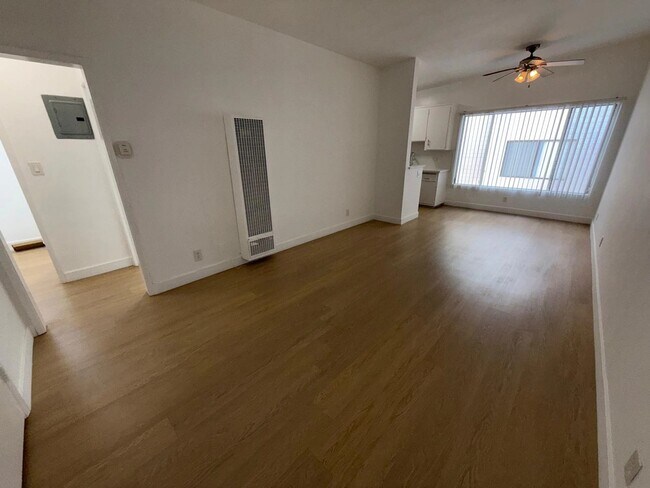 Building Photo - 3630 Westwood Blvd