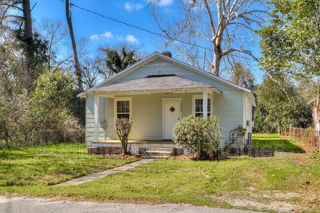 Building Photo - 1939 Haynie Dr