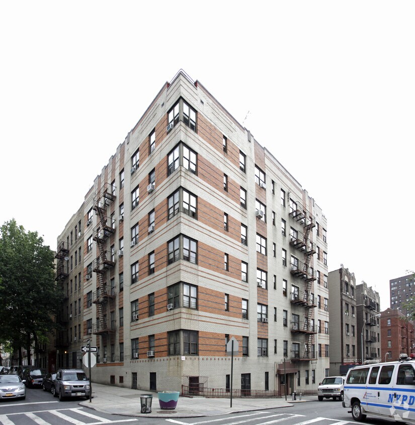 Foto principal - 253 E 181st St