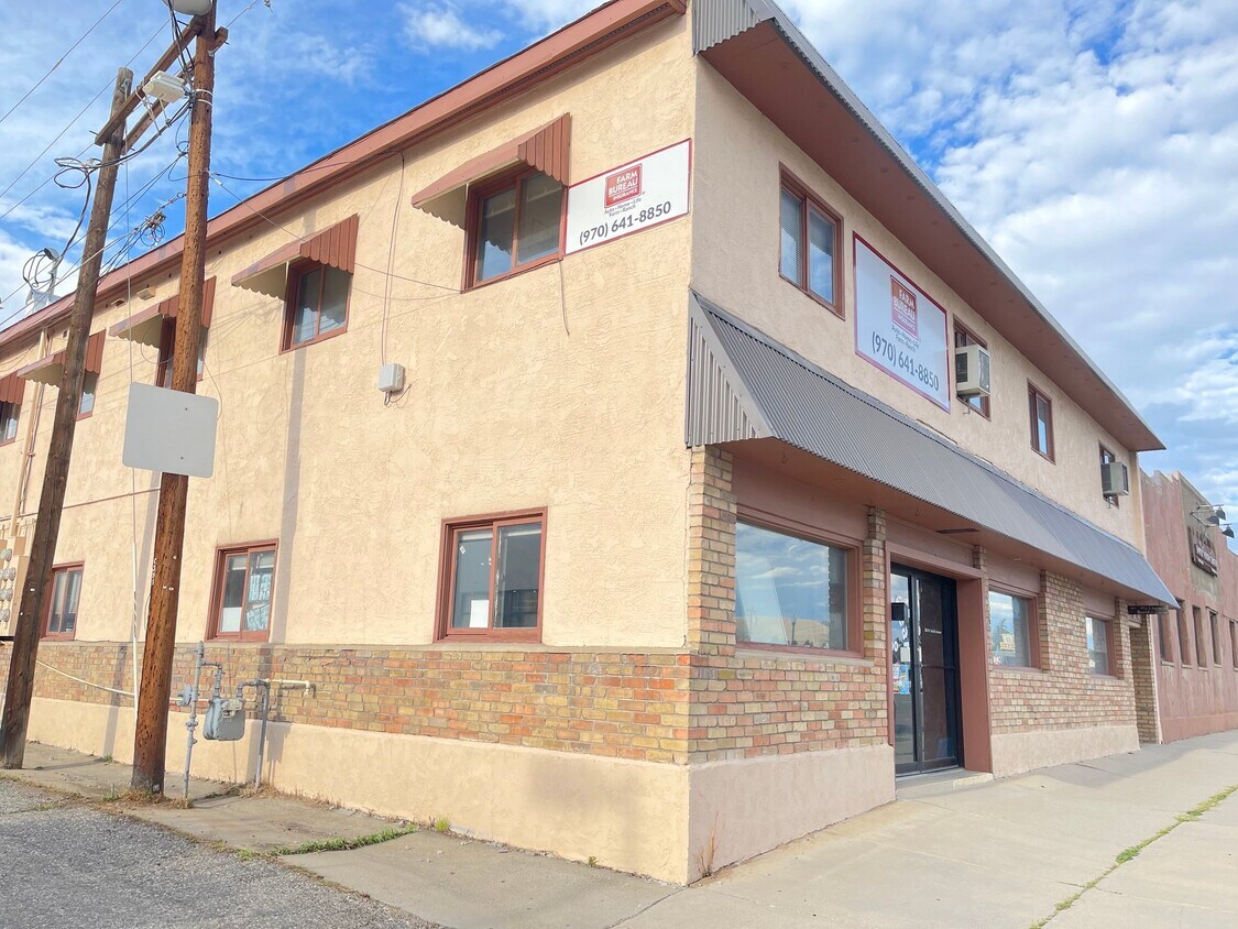Foto del edificio - 304 W Tomichi Ave