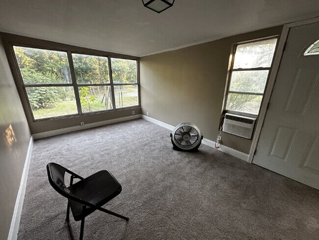 Building Photo - 3 Bedroom 2 Bath home on a corner lot in Anacoco, LA