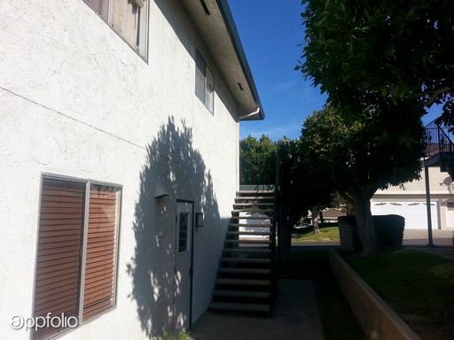 Building Photo - 5946 Via Real