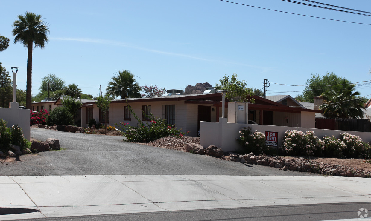 Primary Photo - Kachina Apartments