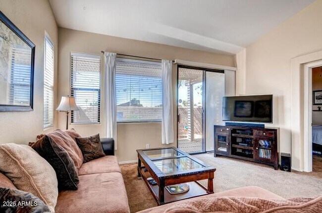 Foto del edificio - 1425 S Lindsay Rd