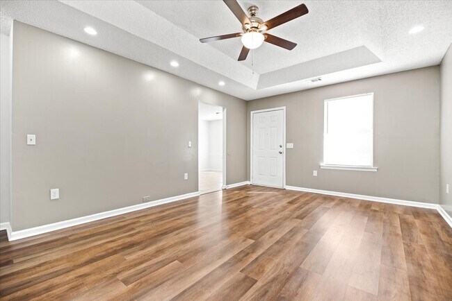 Foto del edificio - 2326 Rowe St