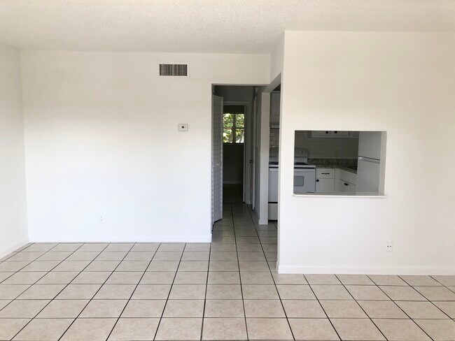 Foto del edificio - 1151 NE 17th Ct
