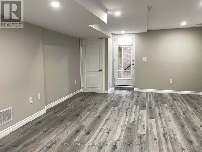 Building Photo - 1600 Stevenson St