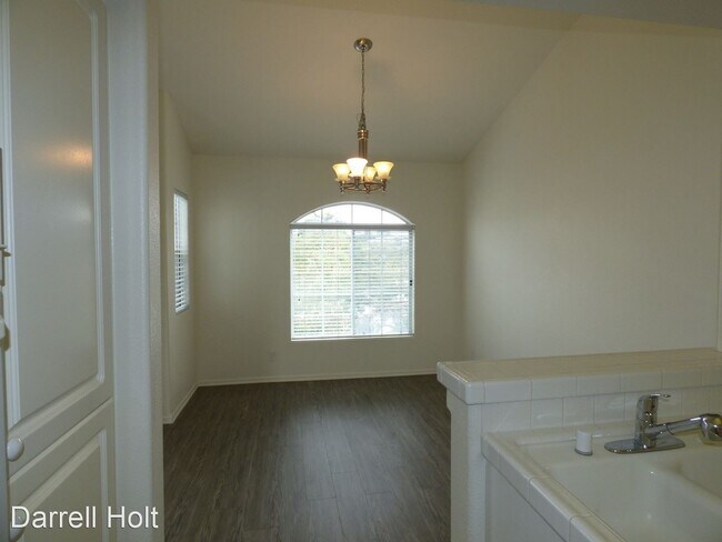 Building Photo - 2 br, 2 bath House - 8587 Via Mallorca Unit B