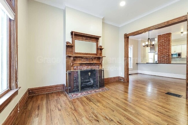 Photo - 212 West Irvington Place House