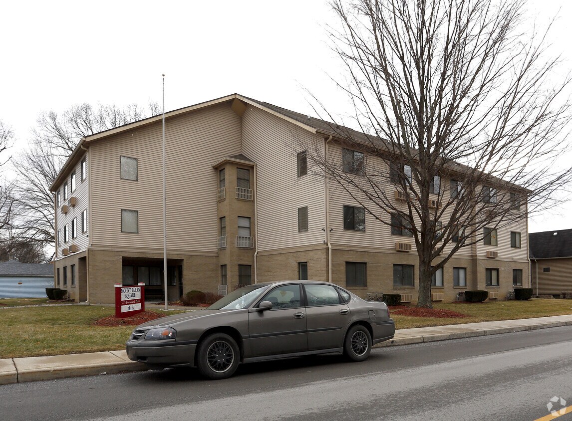 Foto principal - Mount Paran Square Apartments