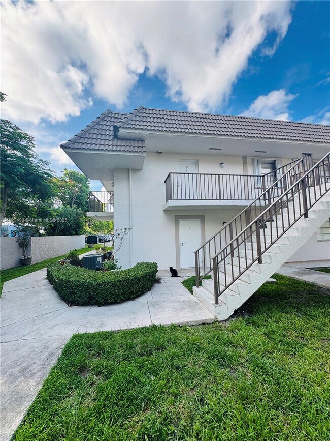 Foto del edificio - 6961 SW 129th Ave