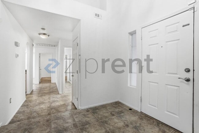 Building Photo - 6 Kiowa Ct