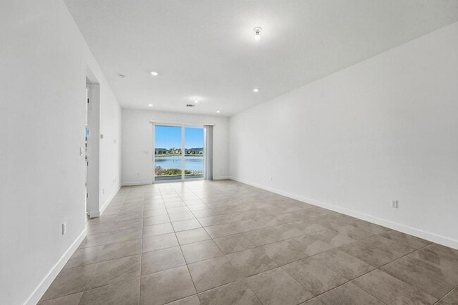 Foto del edificio - 6418 Seabright Ter