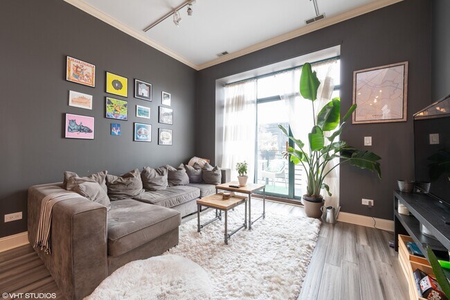 Foto del edificio - 4050 N Lincoln Ave
