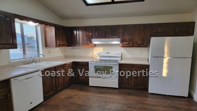 Foto del edificio - South County Home for RENT!!!