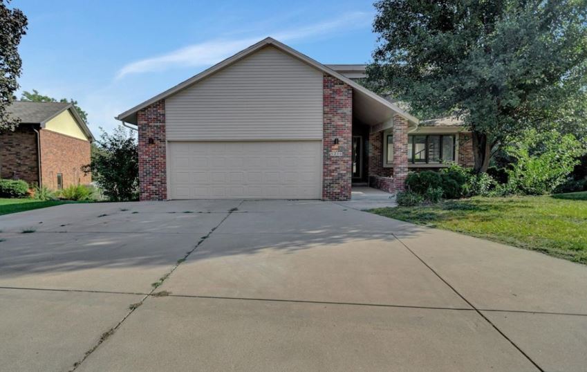 5206 Bison Dr, Lincoln, NE 68516 House Rental in Lincoln, NE