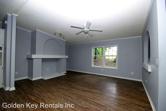 Building Photo - 3 br, 2 bath House - 135 Dunwoody Dr