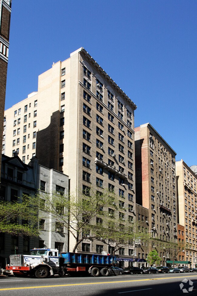 Building Photo - 130 W 86th St