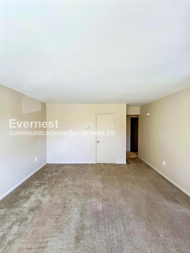 Building Photo - 206 Cambridge Pl