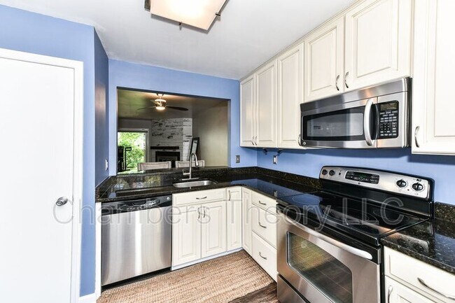 Foto del edificio - 2853 Yarling Ct