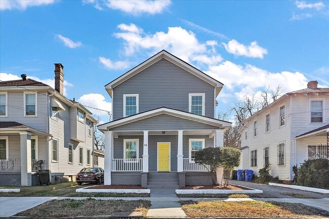 Building Photo - 55 Maple St