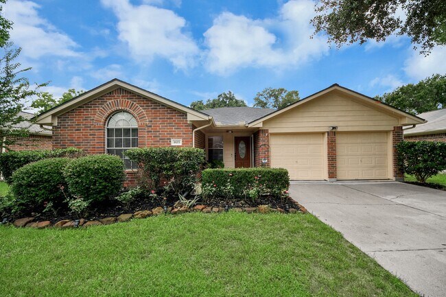 Foto del edificio - 16215 Cypress Trace Dr