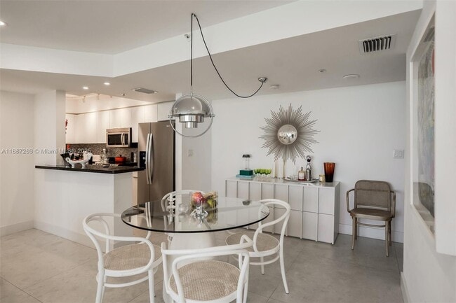 Building Photo - 800 Claughton Island Dr