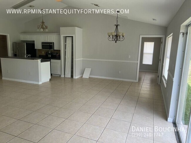 Foto del edificio - 3 Bedroom & 2 Bath Home in Downtown Lehigh...