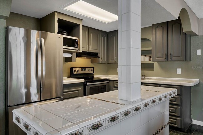 Building Photo - 604 Starke Lake Cir