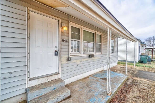 Foto del edificio - 3 Bed 1 Bath in Del City!