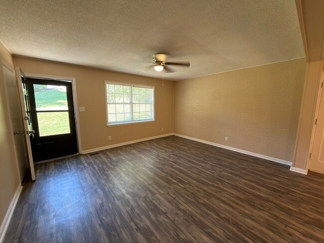 Building Photo - 4740 Treemont Cir