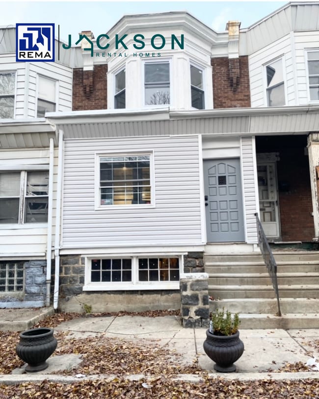 Building Photo - 4327 Reno St