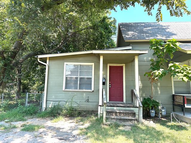 Foto principal - 2416 Graham St