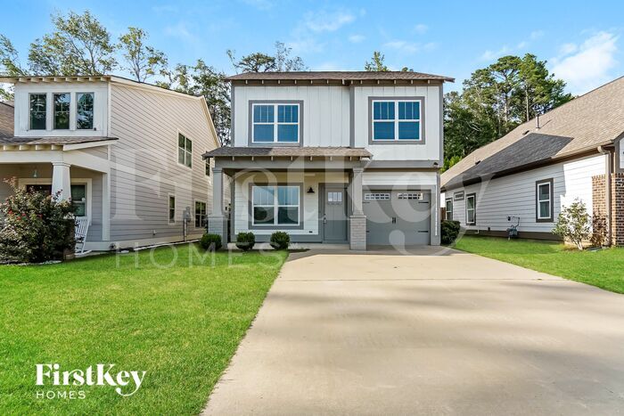 Primary Photo - 2775 Village Ln
