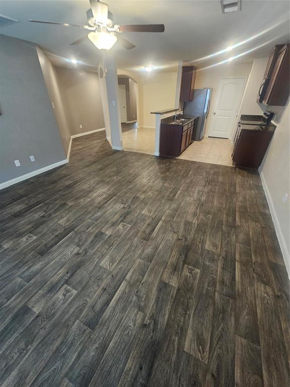 Foto del edificio - 6011 Treasure Cove Rd
