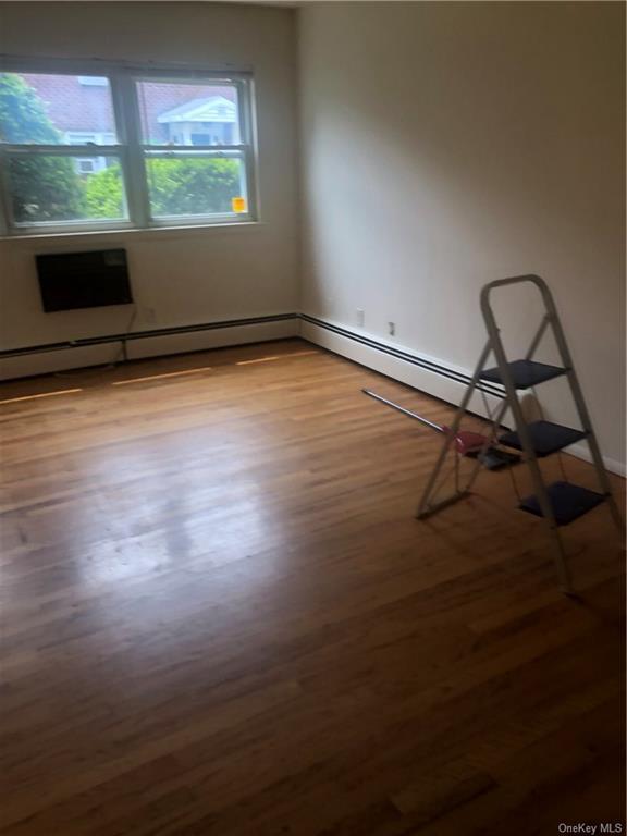 103 N Middletown Rd Unit D, Pearl River, NY 10965 Room for Rent in