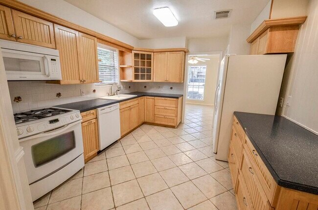Foto del edificio - 25602 Oakhurst Dr
