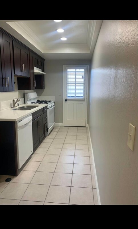 Primary Photo - 16972 Lynn Lane