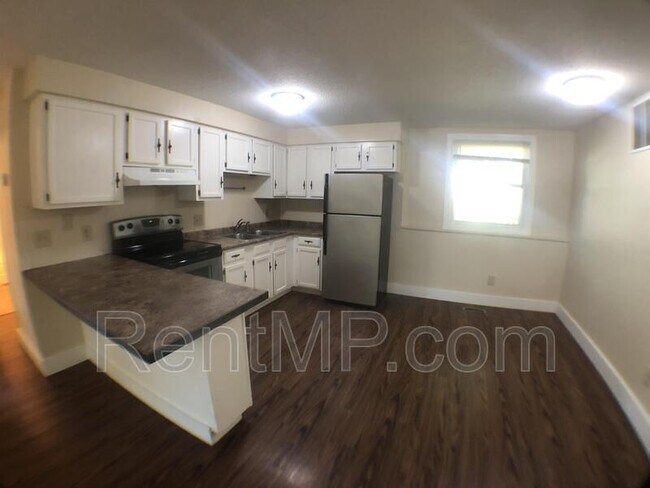 Foto del edificio - 303 S Oak St