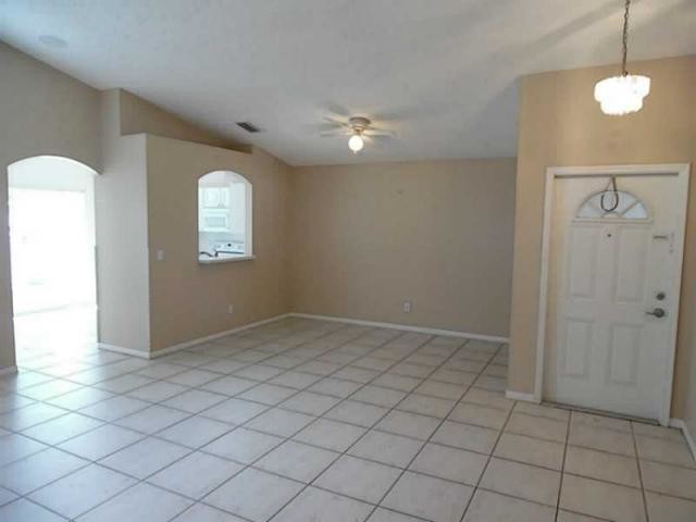 Foto del edificio - 7273 Burgess Dr