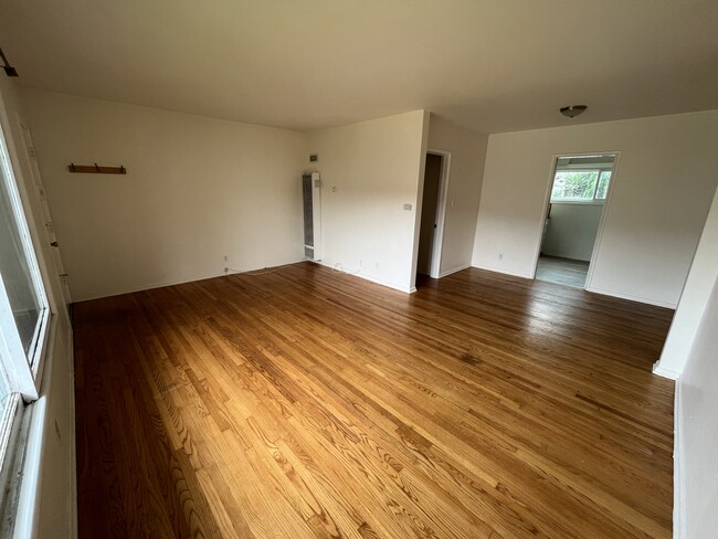 Living/dining room - 2041 Euclid St