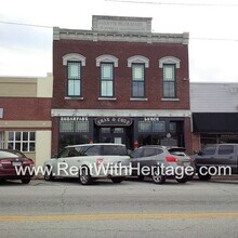 Building Photo - 130 W Montgomery St