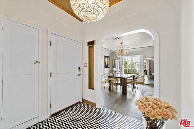 Foto del edificio - 13016 Greenleaf St