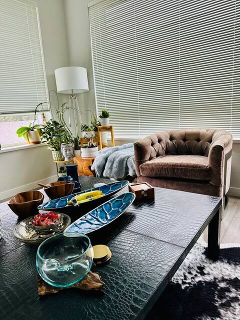 Building Photo - 2651 Library Ln