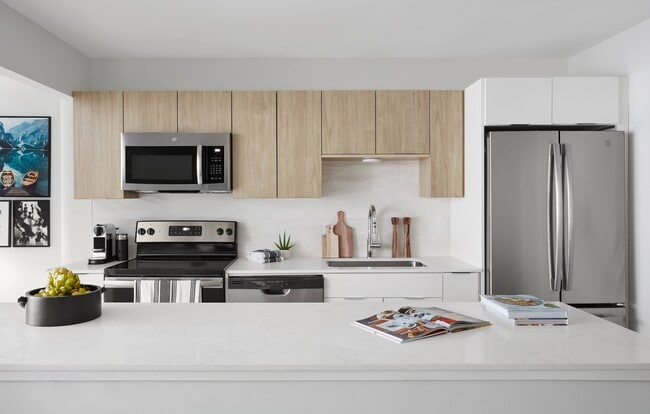 Photo - River City Apartments