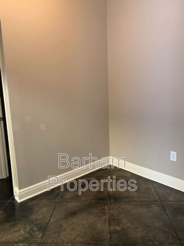 Building Photo - 2111 Raguet St