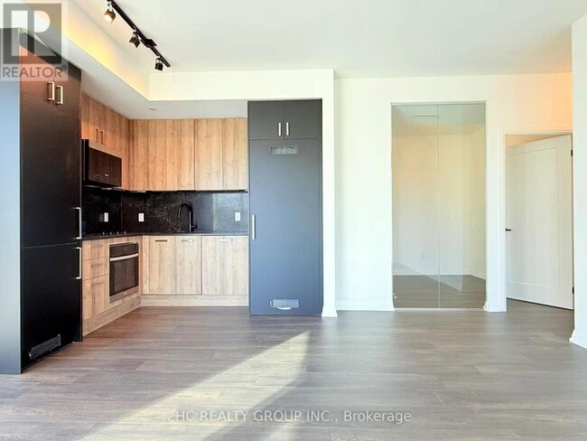 Photo du bâtiment - 280 Dundas St W